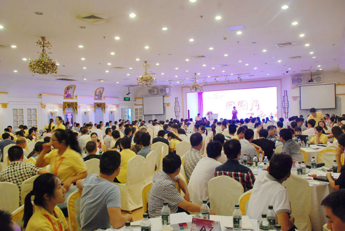 團圓月，百度情——2014年百度推廣中秋答謝會活動報道